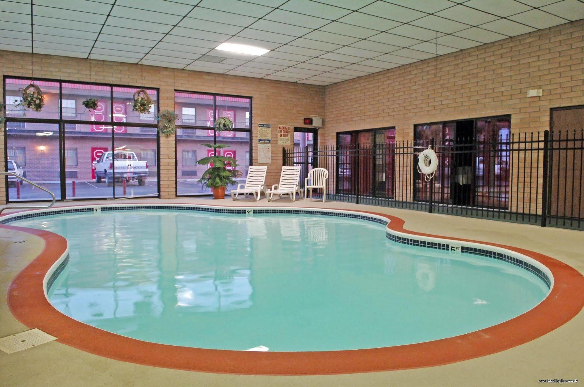 Baymont By Wyndham El Dorado Motel Facilities photo